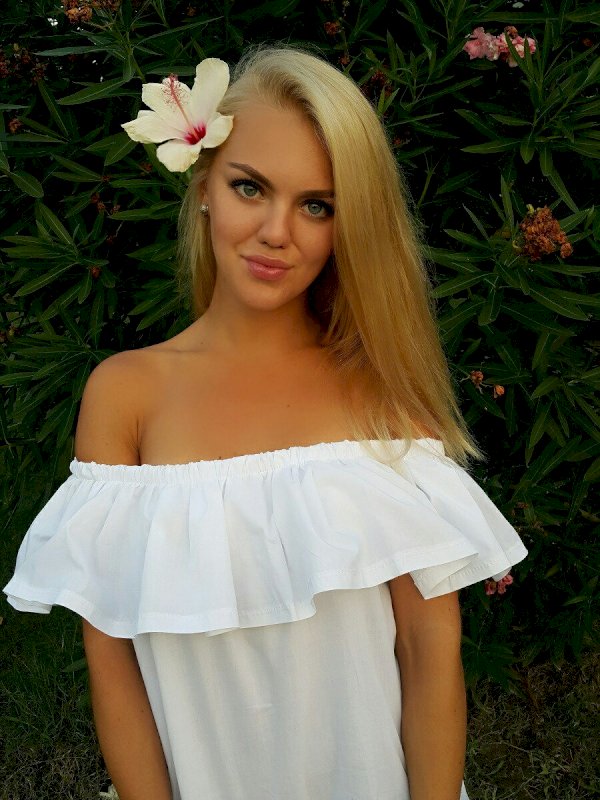 מאשה הלוהטת אש